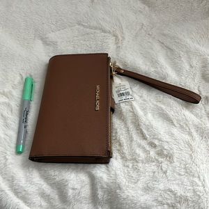 LG double zip wristlet